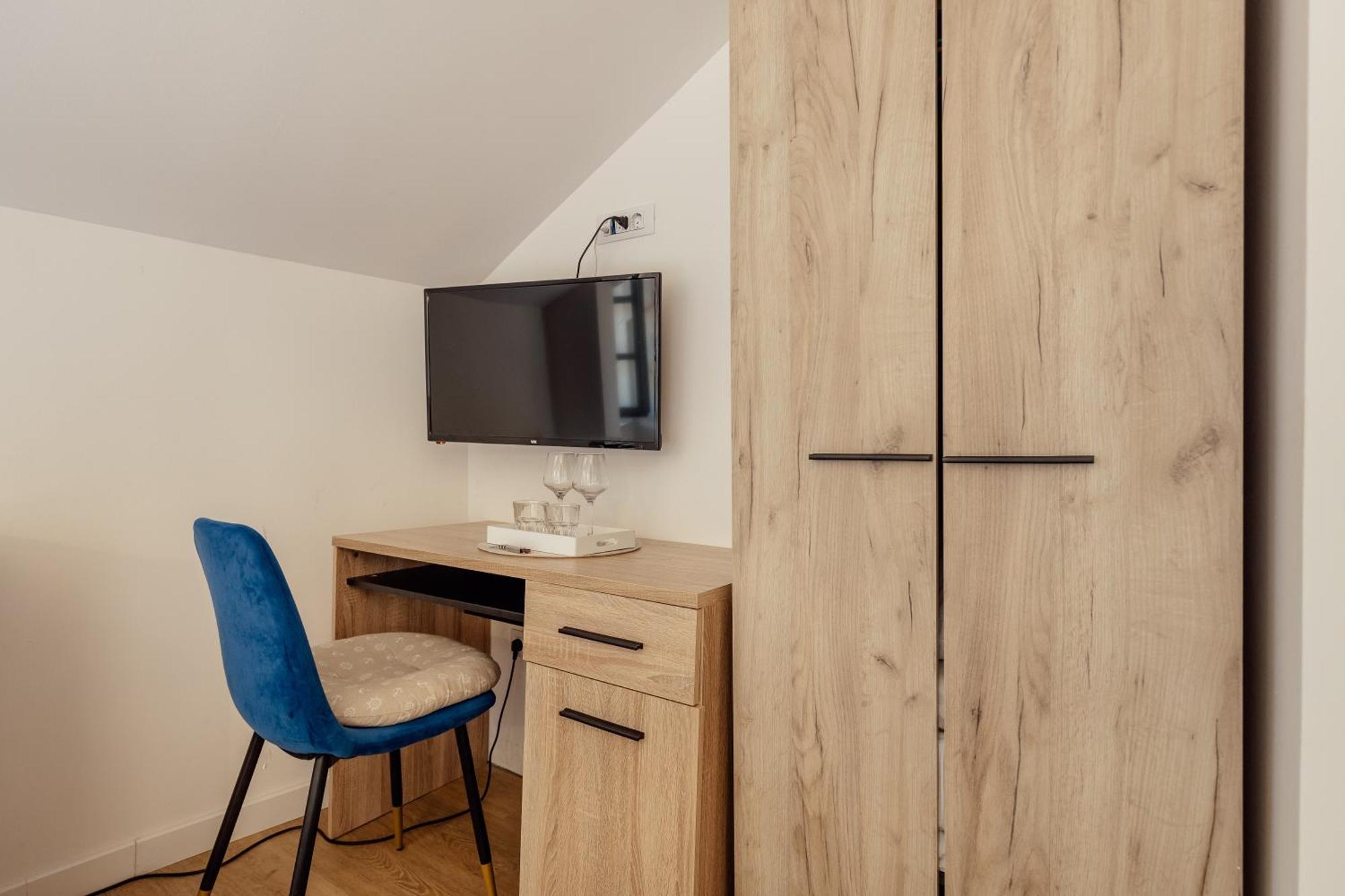 Guesthouse Villa Stari Grad ヘルツェグ・ノヴィ エクステリア 写真