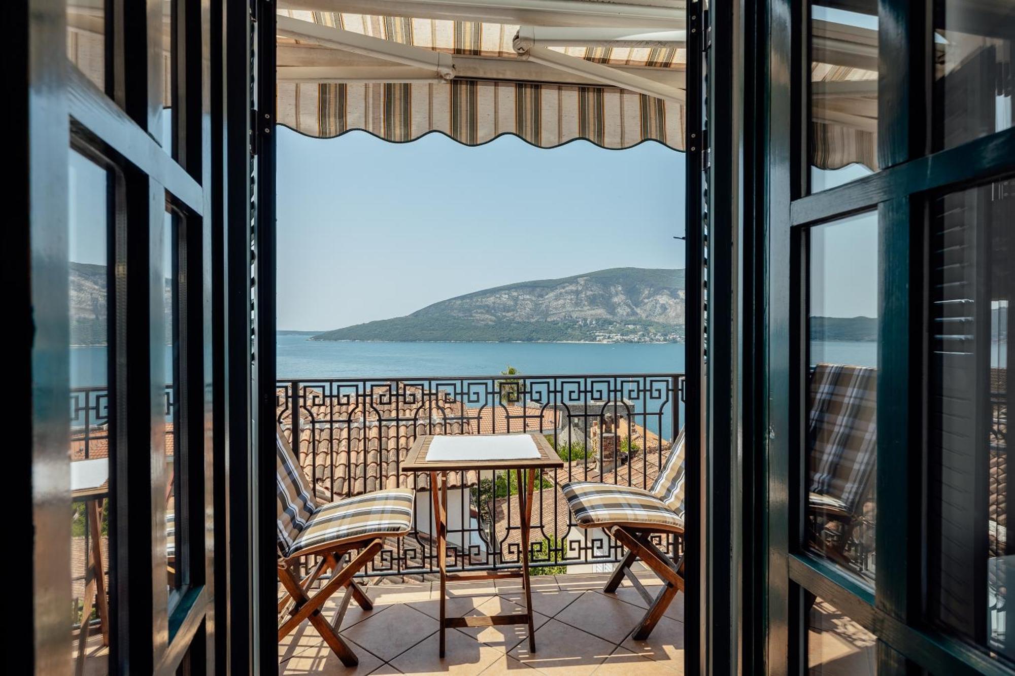 Guesthouse Villa Stari Grad ヘルツェグ・ノヴィ エクステリア 写真