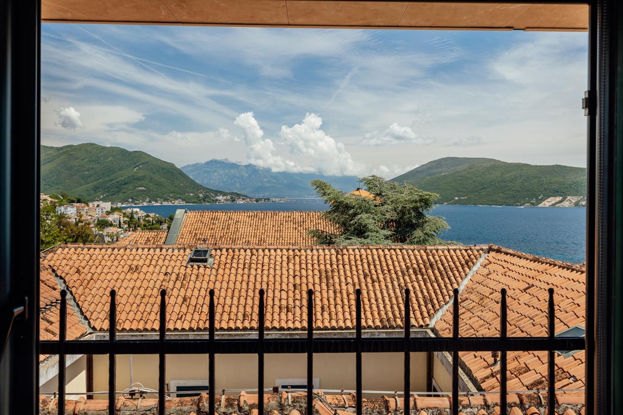 Guesthouse Villa Stari Grad ヘルツェグ・ノヴィ エクステリア 写真