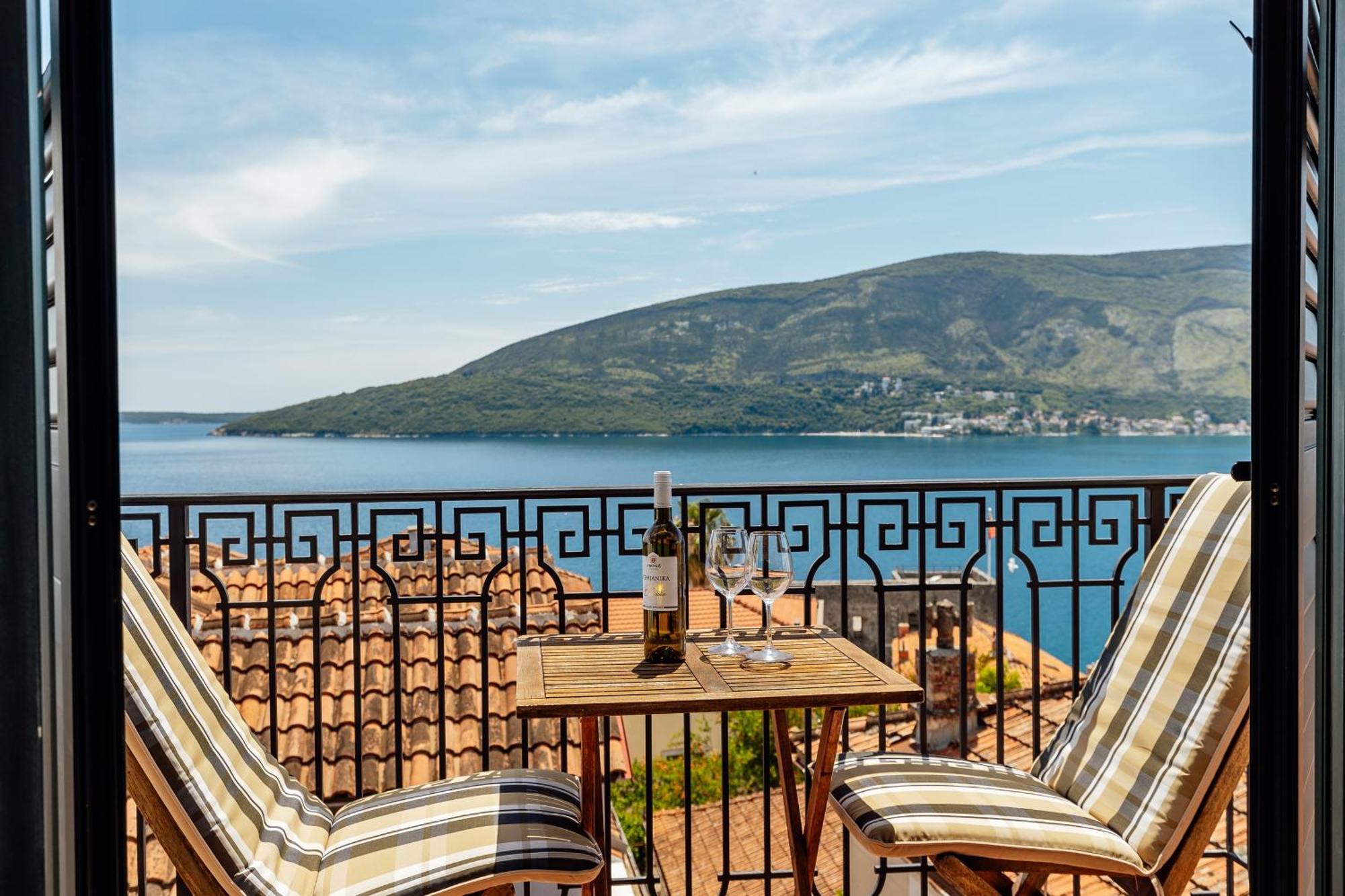 Guesthouse Villa Stari Grad ヘルツェグ・ノヴィ エクステリア 写真